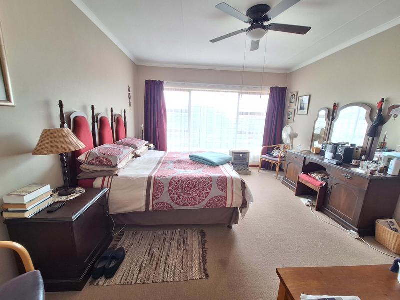 2 Bedroom Property for Sale in Hartenbos Heuwels Western Cape